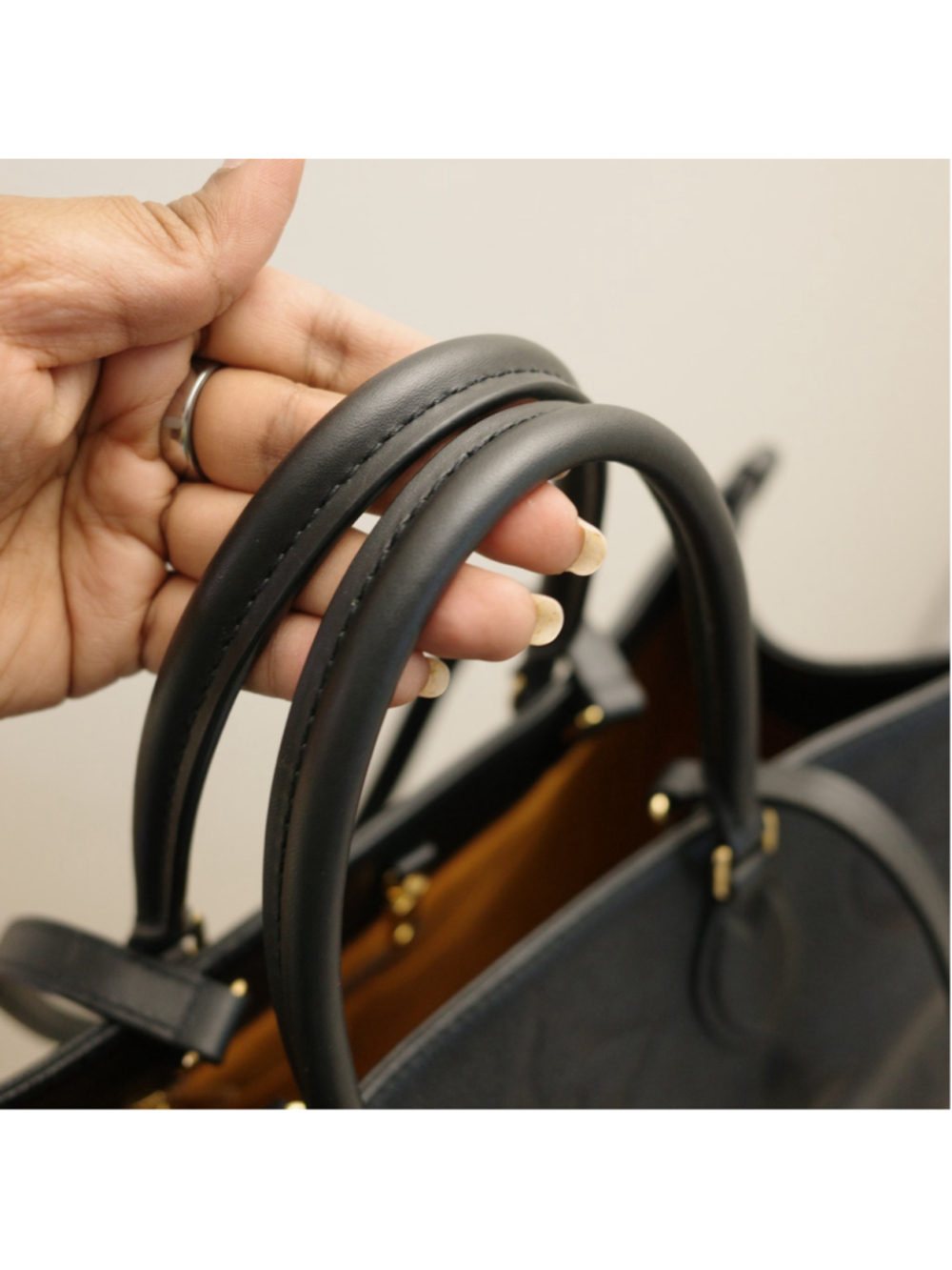 Louis Vuitton OntheGo GM Black Empreinte - Picture 8 of 16